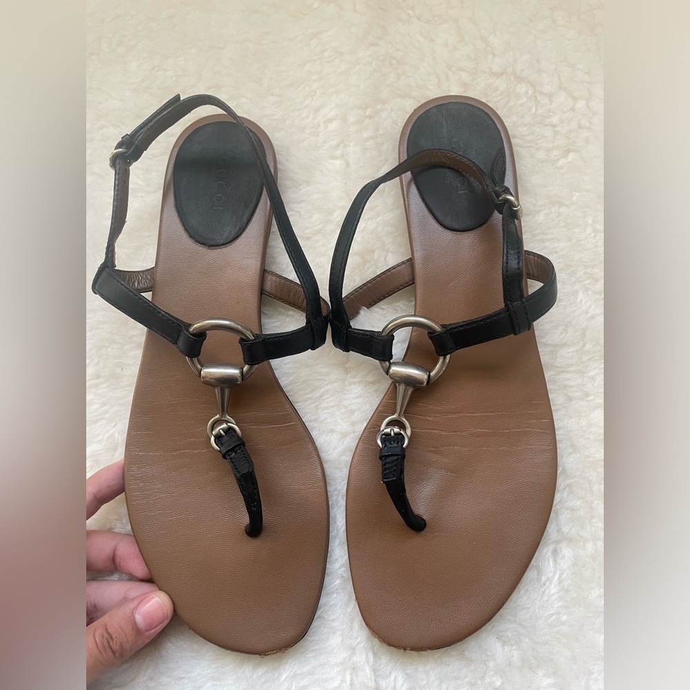 Auntentic Gucci ftat horsebit thong sandals size 40